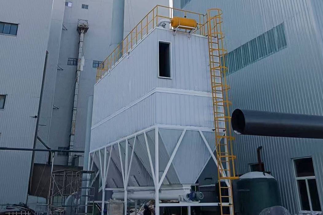 脈沖布袋除塵器設備安裝現場紀實